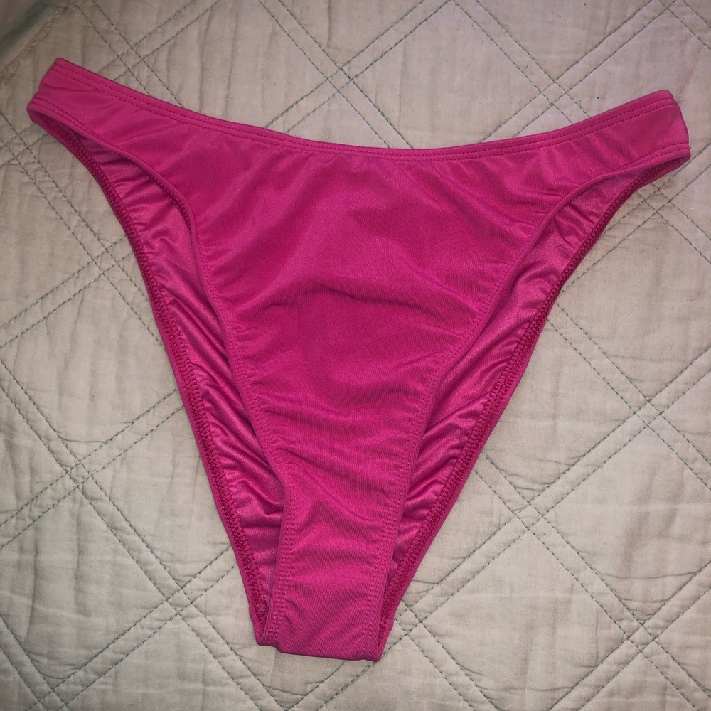 Billabong bikini (top-L bottom-XL) - Picture 4 of 6